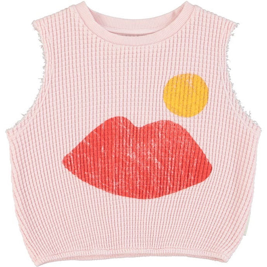 sleeveless top light pink lips print